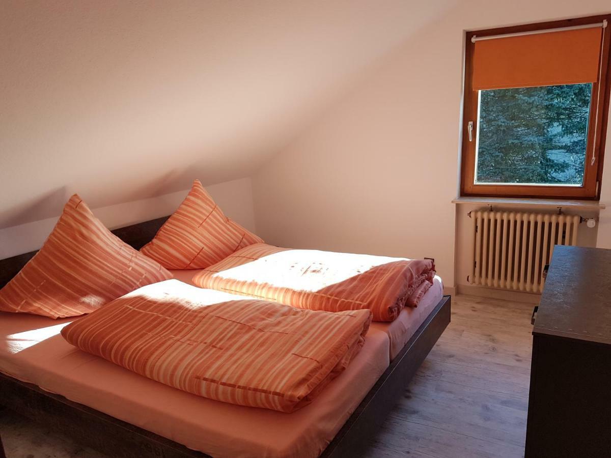 Haus Bella Lägenhet Löffingen Exteriör bild