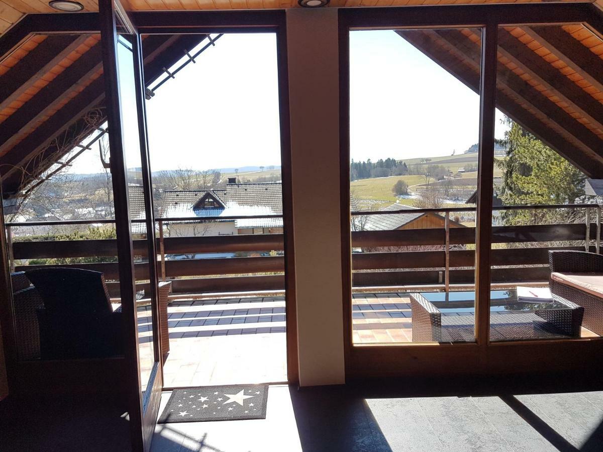 Haus Bella Lägenhet Löffingen Exteriör bild
